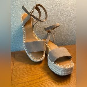 Kelly & Katie taupe platform sandals